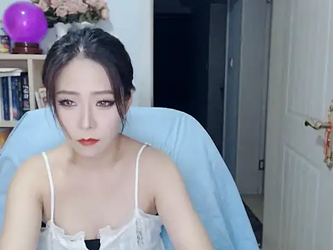 Snapshot of SuSushi728 chatting on August 2, 2026, 4:49 pm SuSushi728 online show from August 2, 2026, 4:49 pm