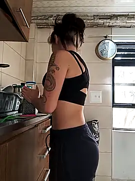 Tefannyy  online show from October 2, 2025, 4:25 pm