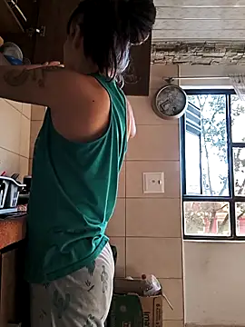 Tefannyy  online show from February 8, 2026, 1:25 pm