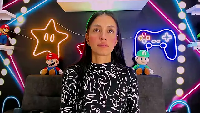 ChanelAdamss  online show from February 27, 2025, 7:37 pm