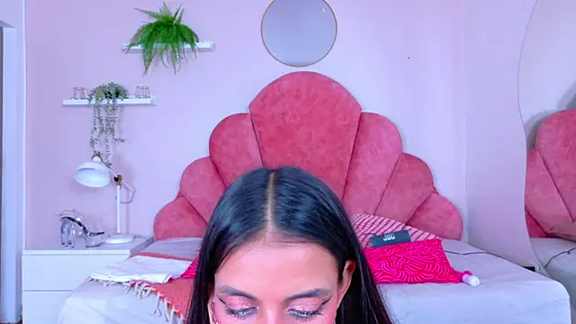 ChanelAdamss  online show from November 25, 2025, 12:38 pm