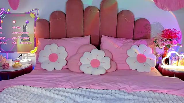 GiaCale online show from November 18, 2025, 2:54 pm