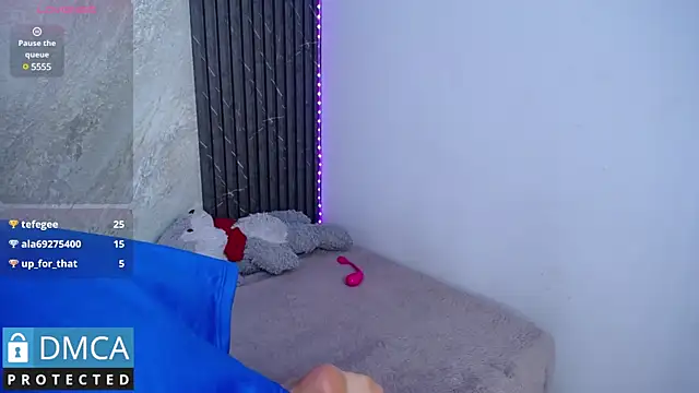 SolBeaumont1 online show from February 10, 2025, 7:49 pm