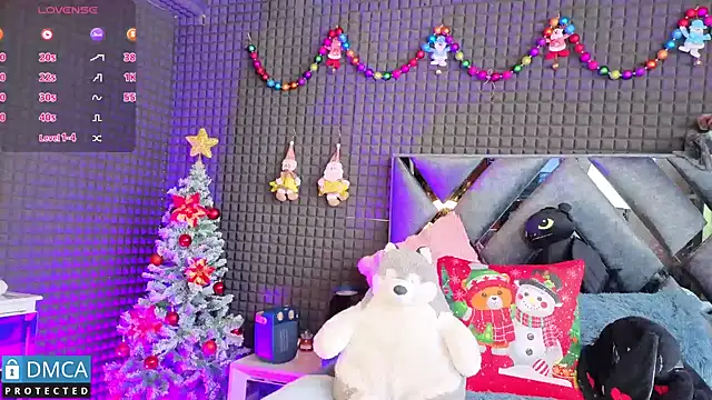 SolBeaumont1 online show from December 18, 2025, 4:13 pm