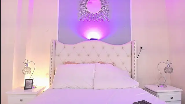 Ambar Collingg online show from October 10, 2025, 2:16 pm