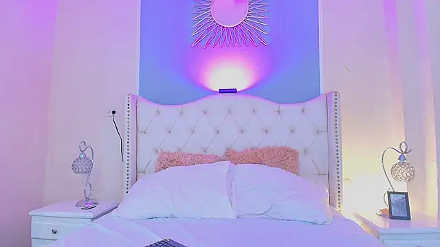 Ambar Collingg online show from October 21, 2025, 3:57 pm