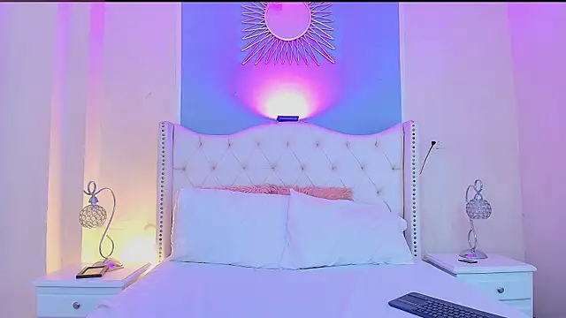 Ambar Collingg online show from October 27, 2025, 3:38 pm