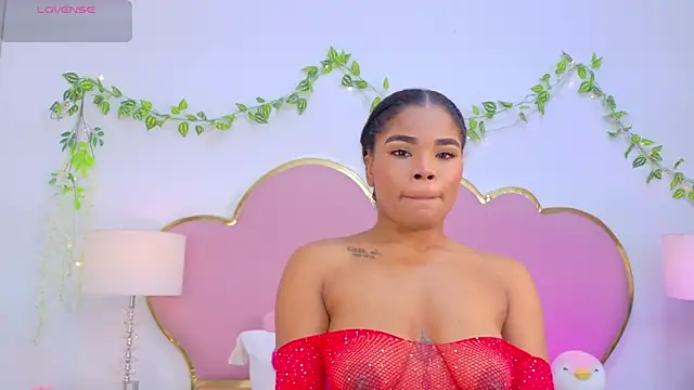 Snapshot of NahiaraReina chatting on December 3, 2025, 1:53 pm NahiaraReina online show from December 3, 2025, 1:53 pm