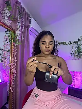 Snapshot of NahiaraReina chatting on July 10, 2026, 3:03 pm NahiaraReina online show from July 10, 2026, 3:03 pm