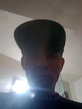 raiu1257 online show from November 4, 2025, 8:57 am