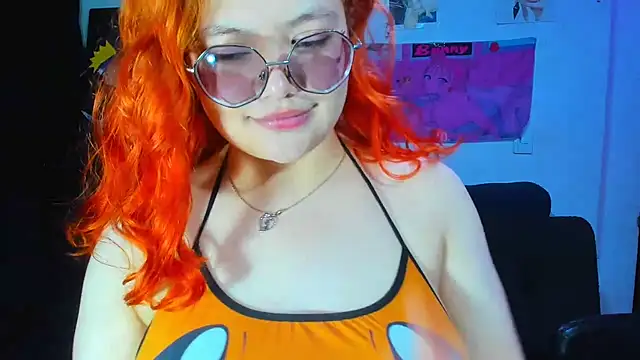 Lily stone04 online show from September 18, 2025, 4:47 am