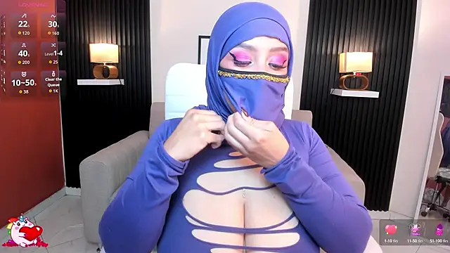 cloe sirena online show from October 9, 2025, 2:04 pm