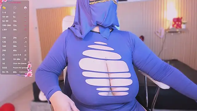 cloe sirena online show from February 16, 2026, 2:02 pm