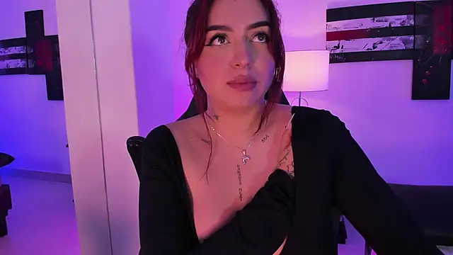 AnnikaMerliahh  online show from February 18, 2025, 6:15 pm
