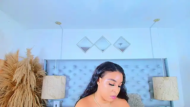 EileenBenzon online show from October 14, 2025, 5:30 am