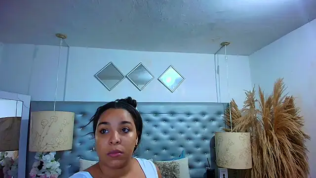 EileenBenzon online show from February 9, 2026, 1:37 pm