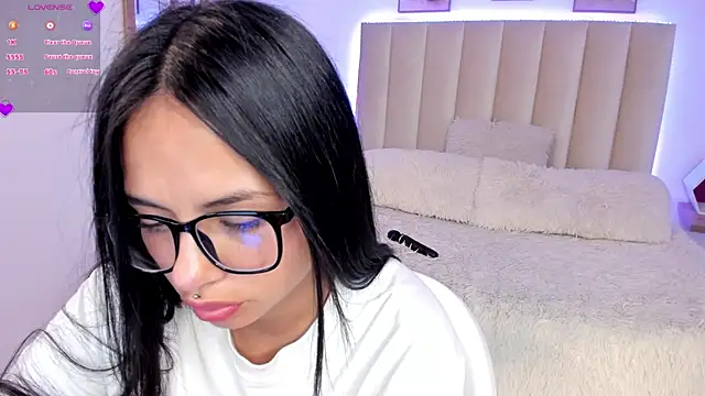 valka wolfe online show from February 27, 2025, 9:04 pm