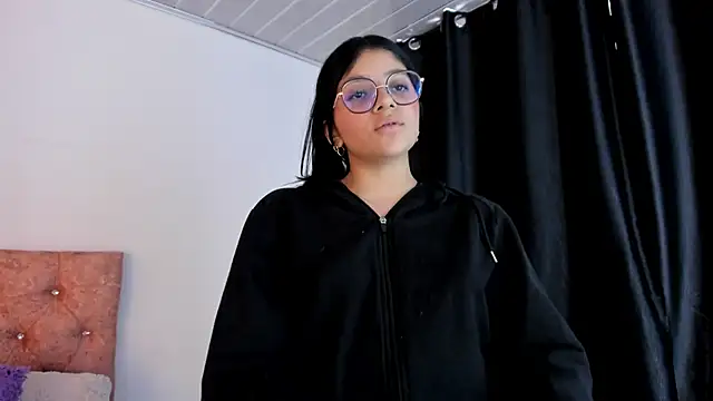 lana dol online show from February 3, 2025, 6:28 pm