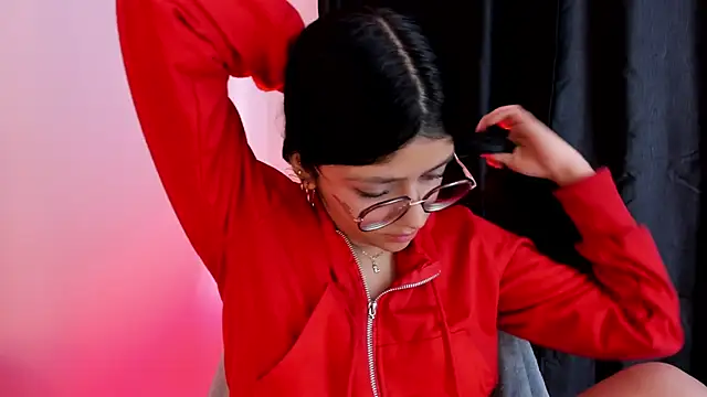 lana dol online show from February 5, 2025, 12:06 pm