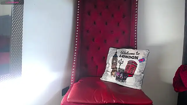 BiancaAntonelli online show from December 15, 2025, 1:04 pm