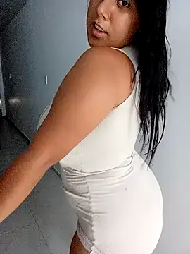 andreinabigtits online show from January 18, 2025, 7:26 pm