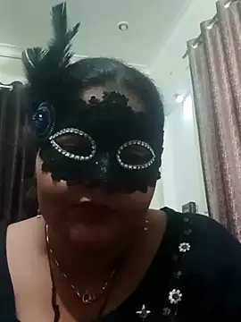 Snapshot of seemi_bhabhi chatting on January 18, 2025, 11:21 am seemi bhabhi online show from January 18, 2025, 11:21 am