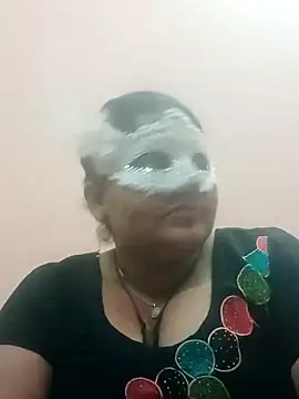 Snapshot of seemi_bhabhi chatting on March 5, 2025, 5:18 pm seemi bhabhi online show from March 5, 2025, 5:18 pm