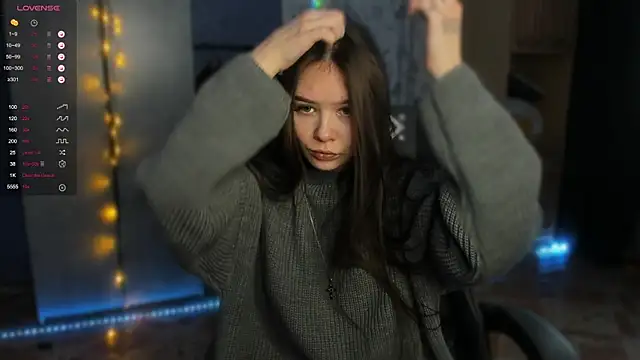 SweetyDeviliya online show from December 15, 2025, 4:17 am