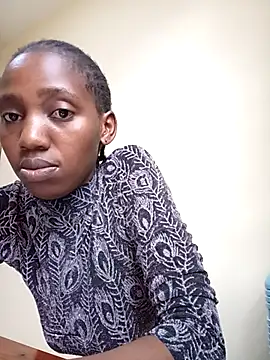 Snapshot of Beee25 chatting on October 10, 2025, 8:02 am Beee25 online show from October 10, 2025, 8:02 am