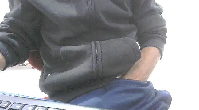 Snapshot of bbehemothh chatting on December 5, 2024, 11:38 am bbehemothh online show from December 5, 2024, 11:38 am