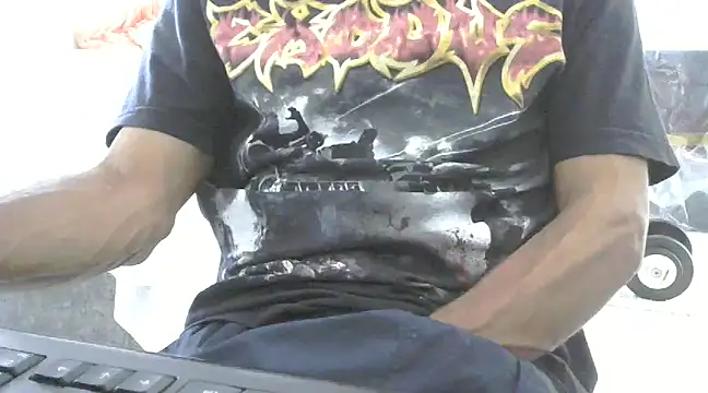 Snapshot of bbehemothh chatting on December 29, 2024, 12:34 pm bbehemothh online show from December 29, 2024, 12:34 pm