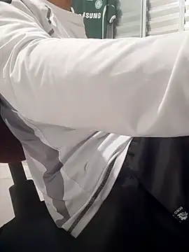 bbehemothh online show from January 7, 2026, 2:25 am