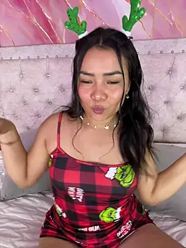 Rousse blue online show from December 17, 2025, 3:45 am