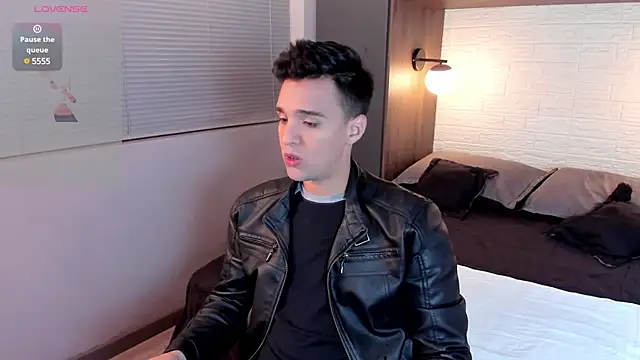Edward max online show from January 3, 2025, 2:54 am