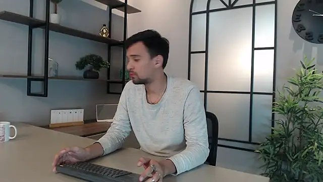Edward max online show from January 21, 2025, 7:50 pm