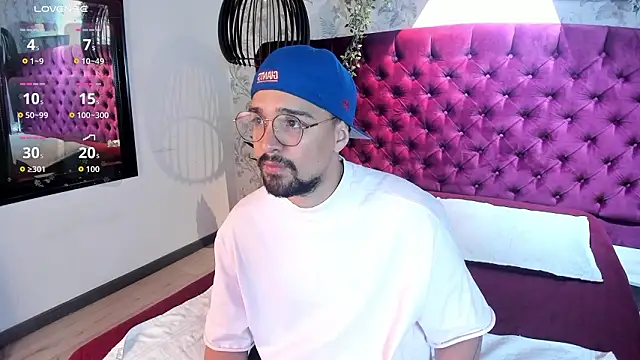 Snapshot of Edward_max chatting on March 6, 2026, 3:25 am Edward max online show from March 6, 2026, 3:25 am