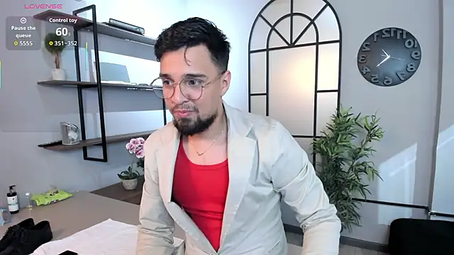 Snapshot of Edward_max chatting on March 23, 2026, 3:43 am Edward max online show from March 23, 2026, 3:43 am