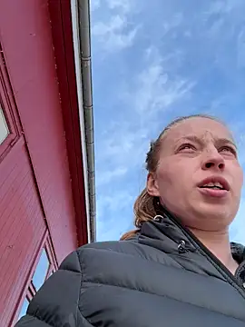 Hr Frk Olsen online show from March 17, 2026, 11:57 am