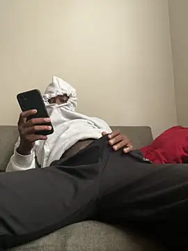 Mischevous T69 online show from February 3, 2026, 8:19 am