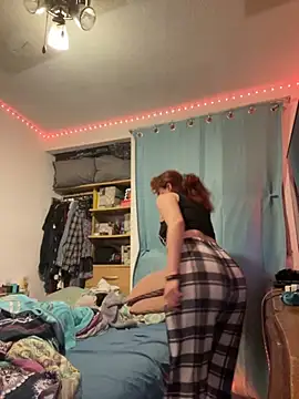 Nina-Chick777 online show from October 13, 2025, 6:02 am