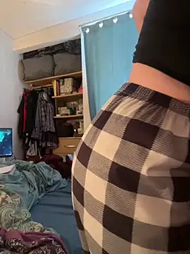 Nina-Chick777 online show from December 4, 2025, 4:16 pm