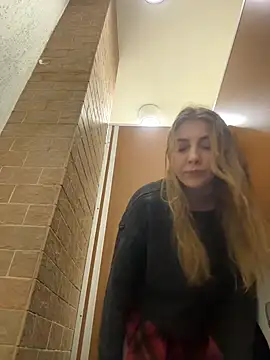 Sunny   Bunny online show from December 20, 2025, 12:12 pm