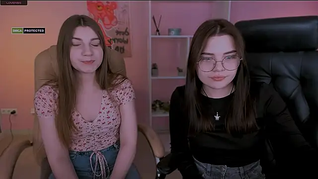 pure radiance1 online show from February 6, 2025, 9:43 am