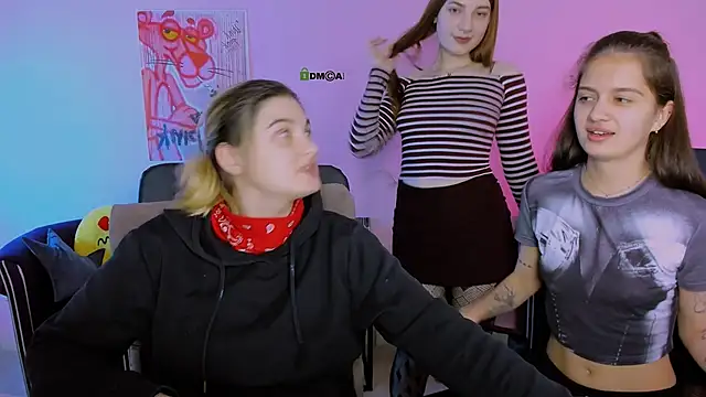 pure radiance1 online show from November 29, 2025, 10:18 am