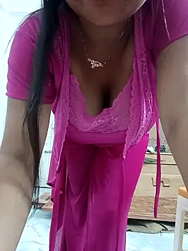 Snapshot of Priya_2222 chatting on April 3, 2026, 6:50 pm Priya 2222 online show from April 3, 2026, 6:50 pm