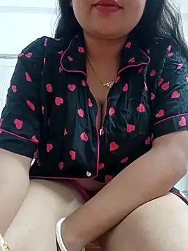 Snapshot of Priya_2222 chatting on April 15, 2026, 7:10 pm Priya 2222 online show from April 15, 2026, 7:10 pm