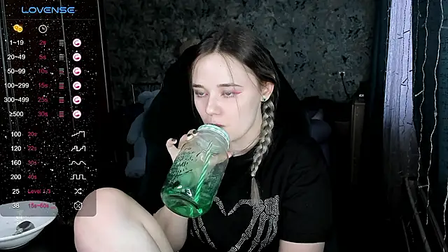 Your small bunny online show from December 5, 2024, 9:28 am