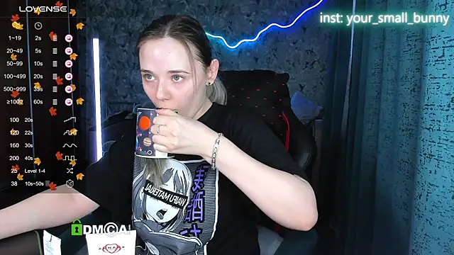 Your small bunny online show from November 9, 2025, 2:10 am