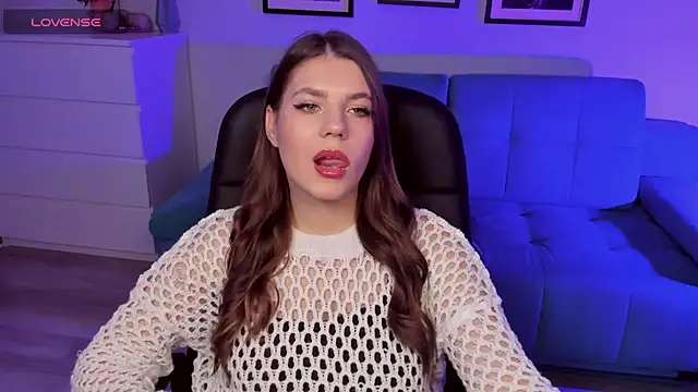 Snapshot of BellaSweetHeart chatting on November 12, 2025, 11:54 am BellaSweetHeart online show from November 12, 2025, 11:54 am