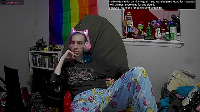 tallnerdyguy online show from February 15, 2025, 2:15 am